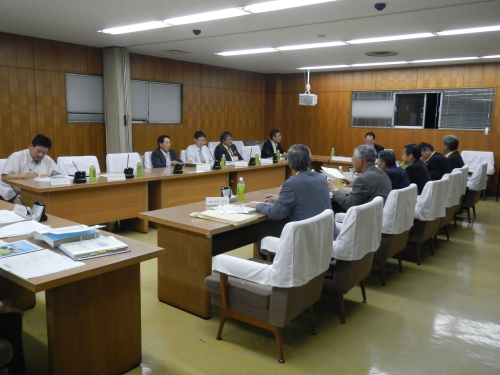 写真:平成27年度第1回伊勢志摩定住自立圏共生ビジョン懇談会の様子