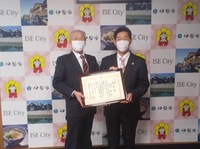 写真:会場での記念撮影の様子