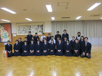 写真:会場での記念撮影の様子