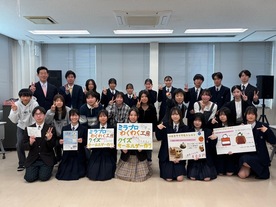 活動報告会の集合写真