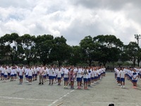 写真:会場での記念撮影の様子