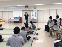 写真:会場での挨拶の様子