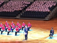 写真:会場での挨拶の様子