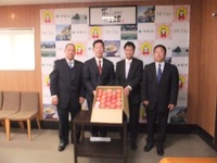 写真:会場での記念撮影の様子