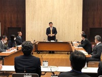 写真:会場での挨拶の様子