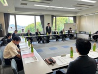 写真:会場での挨拶の様子