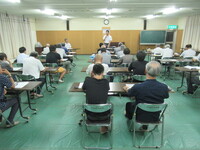 写真:会場での挨拶の様子