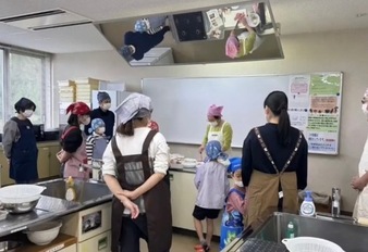 子どもと一緒に作ろう!食品ロス削減クッキング講座様子